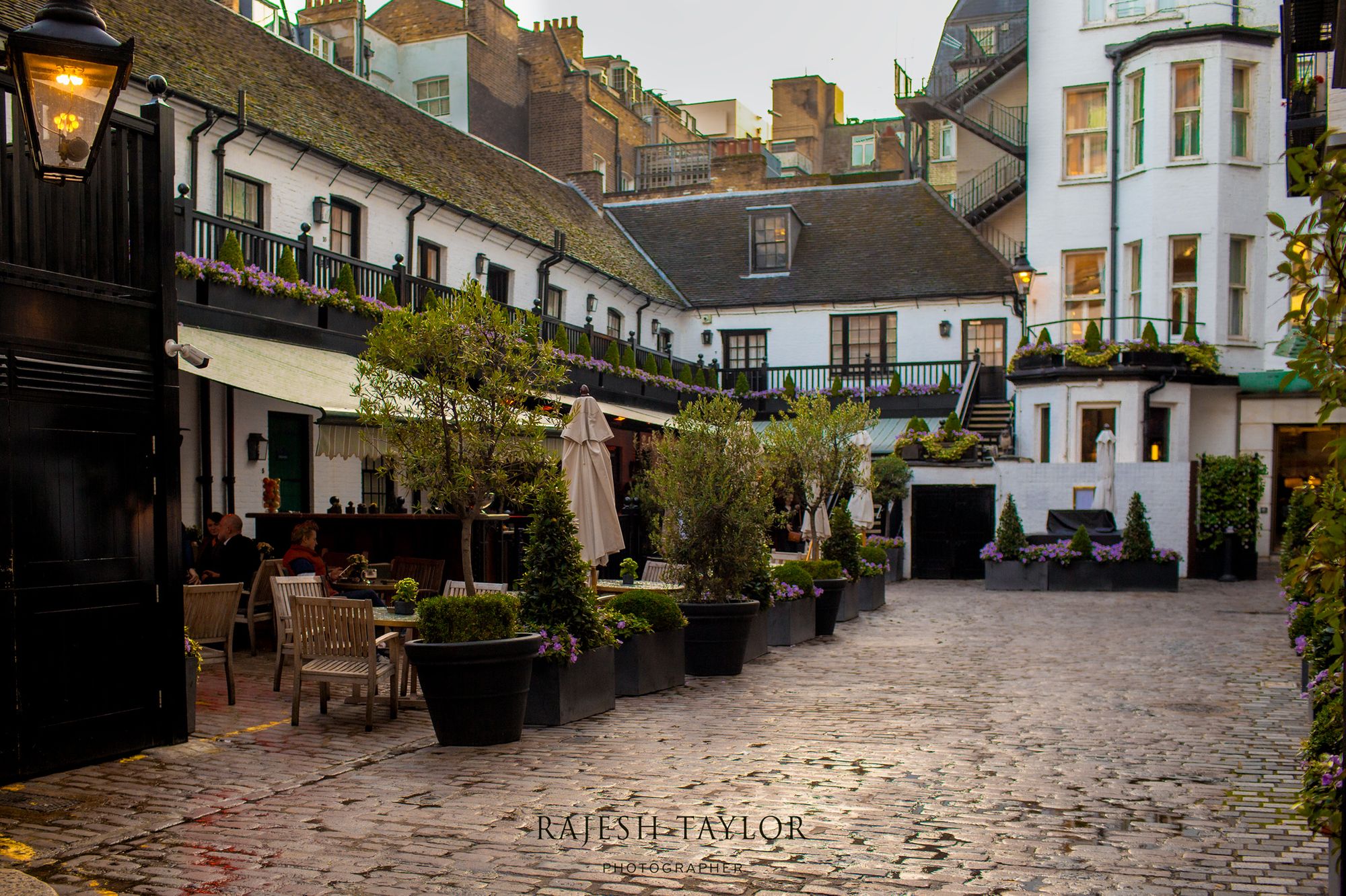 The Stafford Hotel's American Bar leads into the heated courtyard © Rajesh Taylor