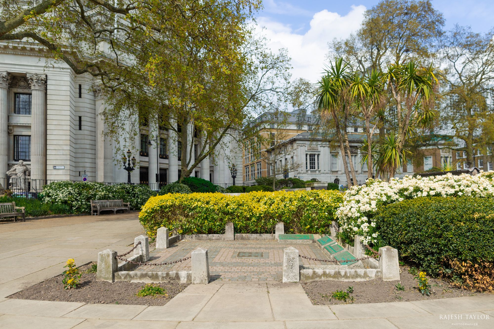 Execution Memorial in Trinity Square Gardens © Rajesh Taylor