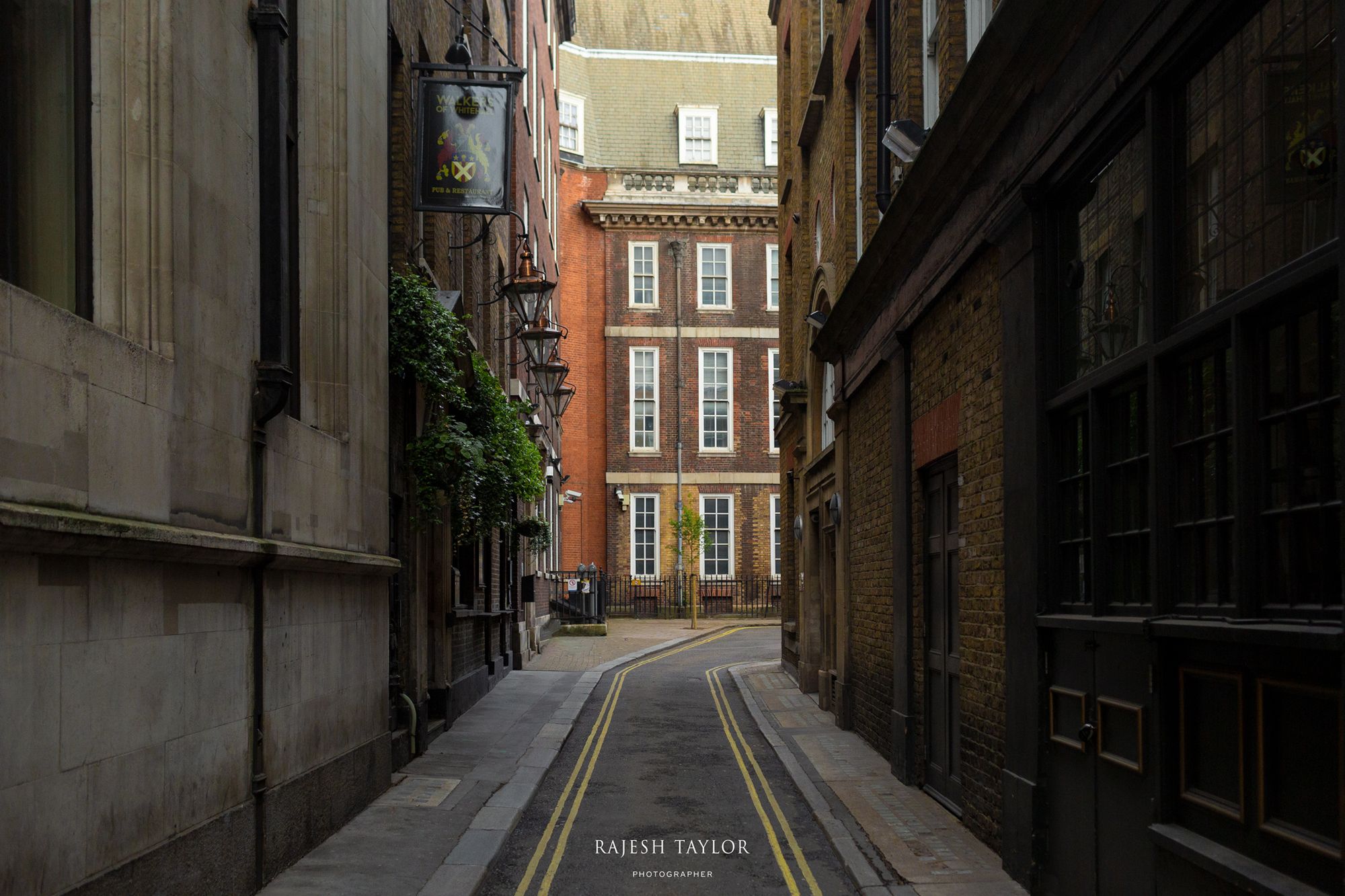 Craig's Court towards Harrington House © Rajesh Taylor